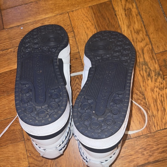 Adidas Forum Mid Size 10 Us Style GY3814 White black Mens Shoes Worn twice - Picture 6 of 8
